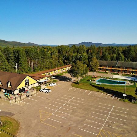 La Cuillere A Pot Hotel Saint-Donat-de-Montcalm Exterior photo
